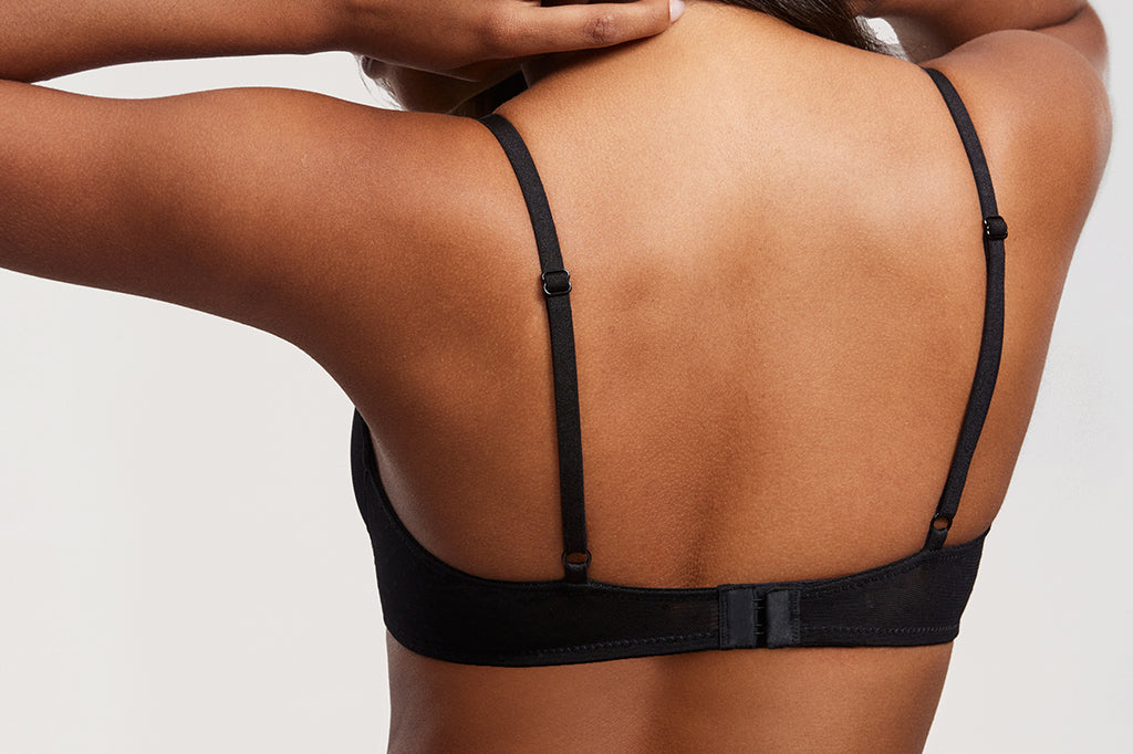 Women's Romantic Lace Plunge Bra Black