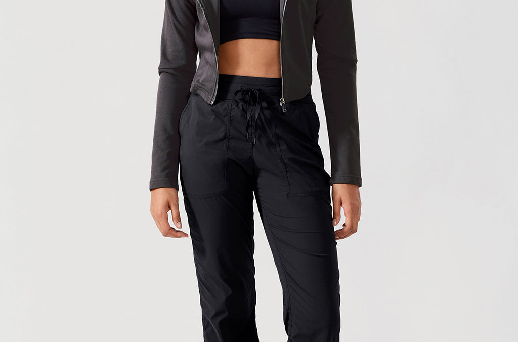 CRZ YOGA Women's Lightweight Straight Leg Pants 30" Black