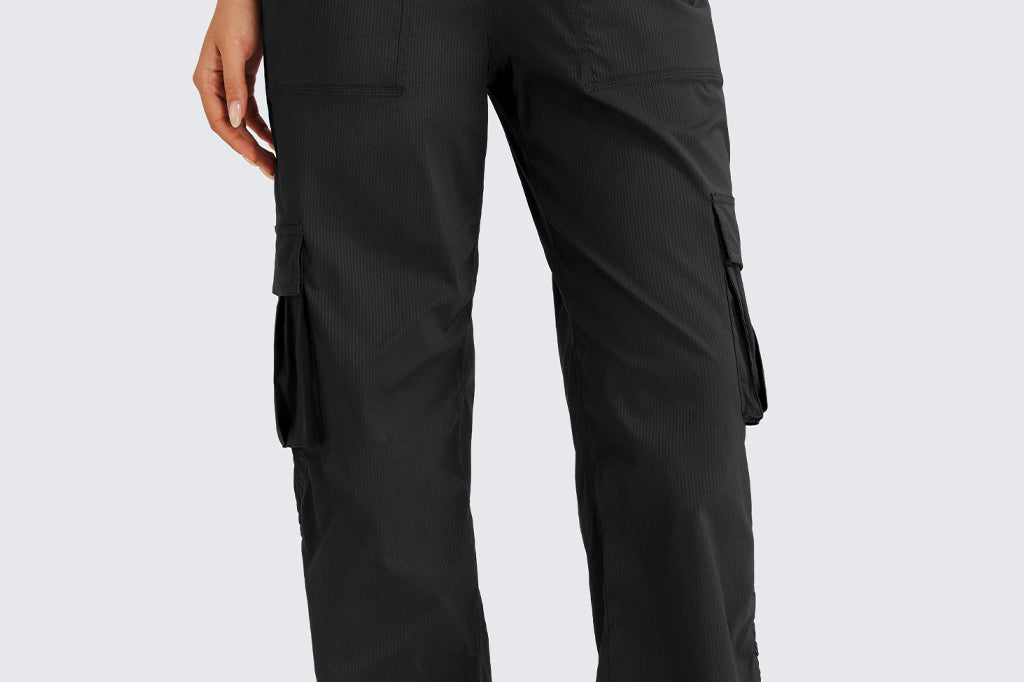 Woman's Lightweight Cargo Pants Black