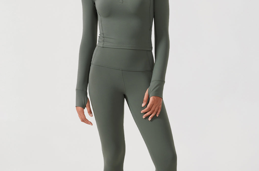 CRZ YOGA Women's Half Zip Long Sleeve Cropped Top Black